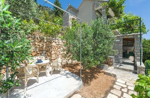 Murvica Apartment | Apartments Nada, (10374), Bol, hr