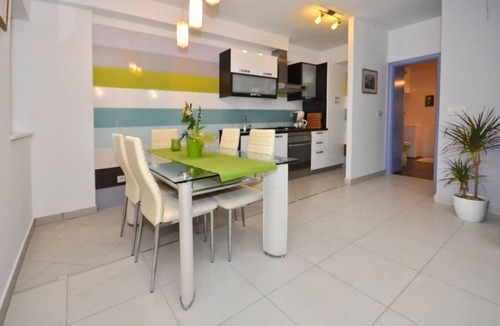 Prvic Luka Apartment | Apartments Njoko (11182-A1) - Prvic Sepurine