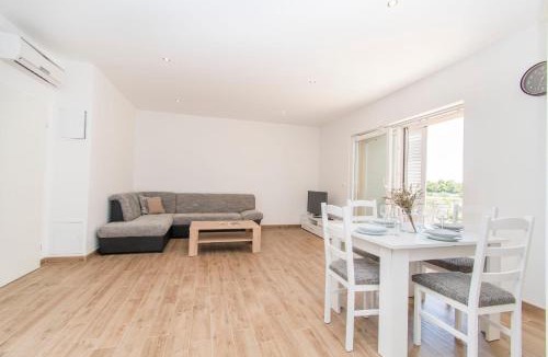 Srima Apartment | Apartments Pavlovic