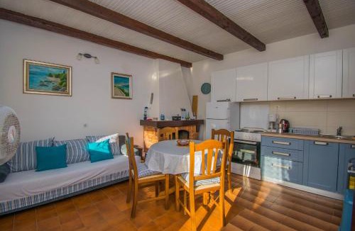 Punta Kriza Apartment | Apartments Punta Blue & Orange 5 m from the sea