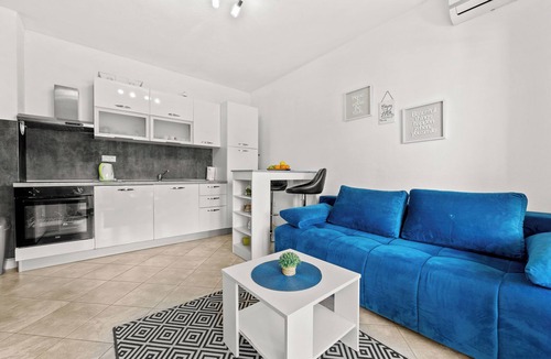Karigador Apartment | Apartments Rondine (116871-A2) - Karigador