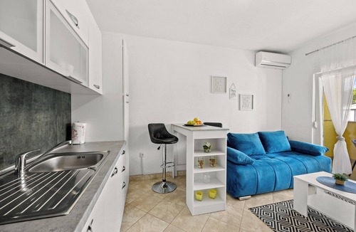 Karigador Apartment | Apartments Rondine (116871-A2) - Karigador