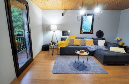 Municipality of Plaski Apartment | Apartments & Rooms Latin - Two Bedroom Apartment with Balcony and Garden View