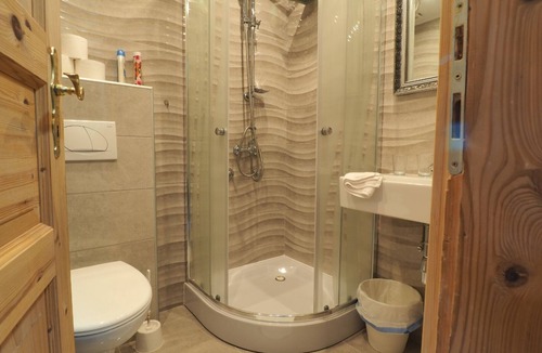 Municipality of Plaski Apartment | Apartments & Rooms Latin - Triple Room