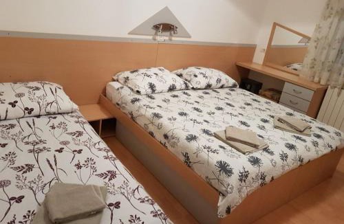 Babici House | Apartments & Rooms Villa Adamović