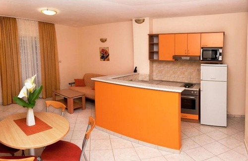 Komarna Apartment | Apartments Seka (53631-A1) - Komarna (Klek)