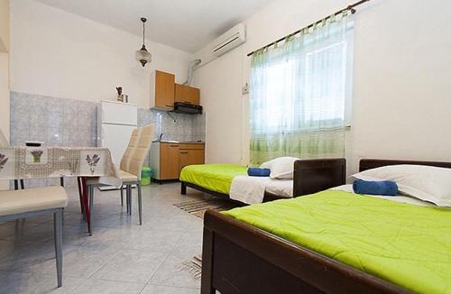 Ruskamen Apartment | Apartments Stipica