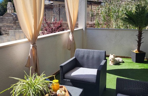 Dugi Rat Apartment | Apartments Sun & Sea - One Bedroom Apartment with Balcony and Sea View
