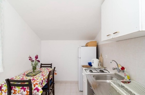 Drace Apartment | Apartments Sutvid- Comfort One Bedroom Apartment with Loggia and Sea View