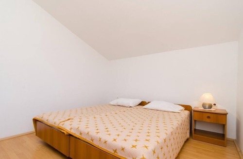 Drace Apartment | Apartments Sutvid- Two Bedroom Apartment with Balcony and Sea View