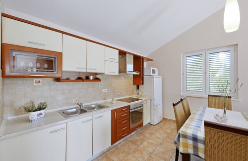 Zdrelac Apartment | Apartments Suzana, (14189), Ždrelac, hr