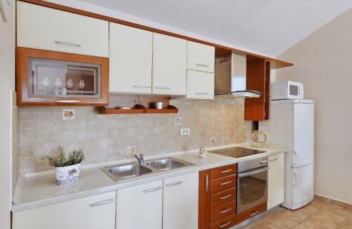 Zdrelac Apartment | Apartments Suzana