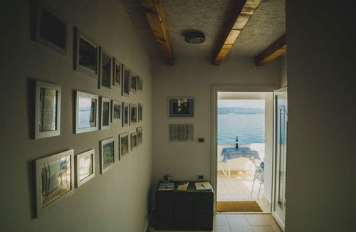 Mosenice Apartment | Apartments Sveti Ivan - direct on the beach