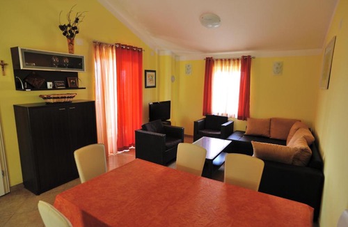Martinscica Apartment | Apartments Tamaris