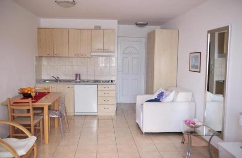 Vinjerac Apartment | Apartments Tamarix