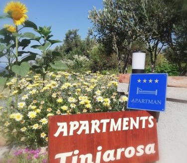 Mundanije Apartment | Apartments Tinjarosa