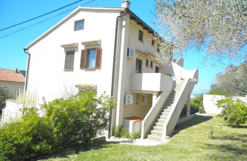 Supetarska Draga Apartment | Apartments Vesna, (14685), Supetarska Draga, hr