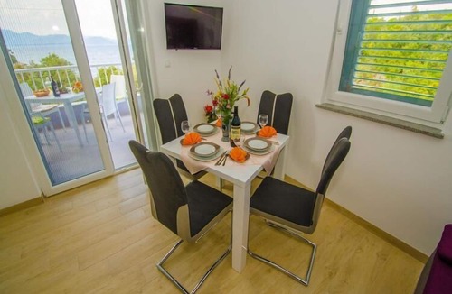 Orebic Apartment | Apartments Vesela - Comfort One Bedroom Apartment with Balcony and Sea View