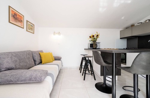 Okrug Gornji Apartment | Apartments Villa Bok (58211-A3) - Okrug Gornji (Ciovo)