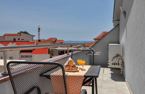 Baska Voda Apartment | Apartments Villa Juric- Studio Apartment (Žuti 3)
