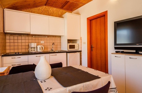 Kastel Novi Apartment | Apartments Villa Mirakul (10847-A3) - Kastel Novi