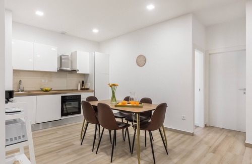 Solin Apartment | Apartments Villa Salona Sky - Comfort Two Bedroom Apartment with Balcony