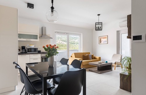 Solin Apartment | Apartments Villa Salona Sky - DeluxeTwo Bedroom Apartment with Balcony
