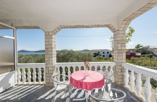 Vodice Apartment | Apartments villa Sunshine (26401-A1) - Tribunj