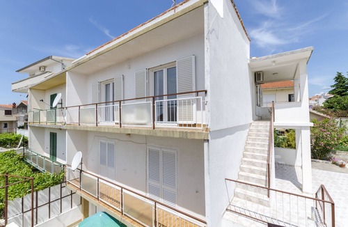 Primosten Apartment | Apartments Visnja (41542-A2) - Primosten