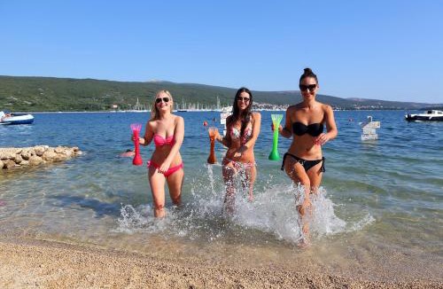 Kornic Apartment | Apartments with parking space Kornic, Krk - 15293