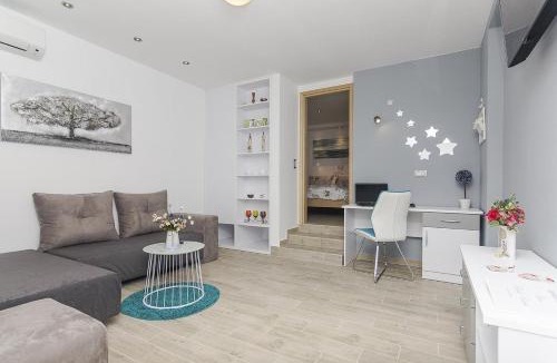 Brela Apartment | Apartments with parking space Brela, Makarska - 11687