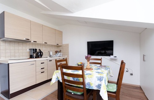Banjol Apartment | Apartments Zoran (84611-A3) - Banjol - island Rab