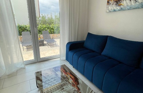 Mastrinka Apartment | Apt Tina, Modern, 2 bedrooms, Outdoor Space & BBQ, close to beach