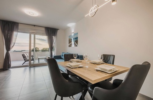 Seget Apartment | Ashka vacation apartment with sea view