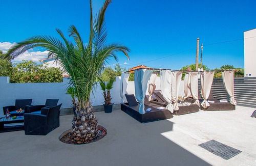 Medulin Villa | Attraktive Villa Zara für 28 Personen.