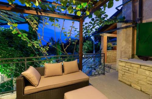 Debeljuhi Villa | Authentic House Villa Albazora in Central Istria