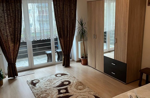 Brasov Hotel | Avantgarden 3 Brasov by BuySellRent