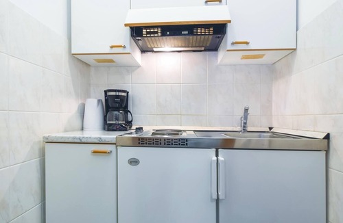 Lokva Rogoznica Apartment | Awesome apartment in Lokva Rogoznica with WiFi