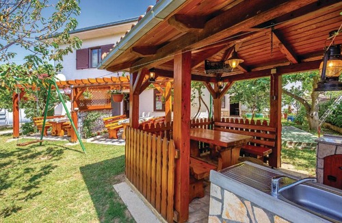 Novi Vinodolski Apartment | Awesome apartment in Novi Vinodolski with 2 Bedrooms and WiFi