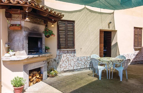 Bregi Apartment | Awesome apartment in Bregi
