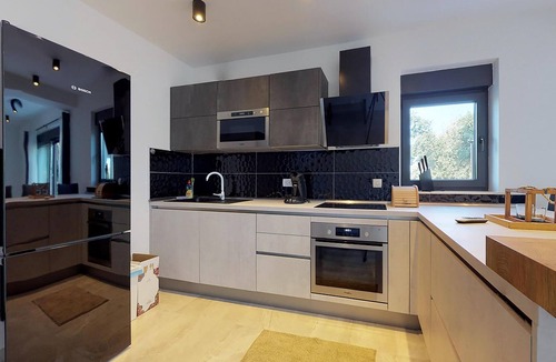 Drenje Apartment | Awesome apartment in Drenje