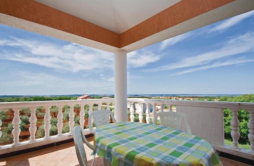 Galizana Apartment | Awesome apartment in Galizana with 1 Bedrooms and WiFi