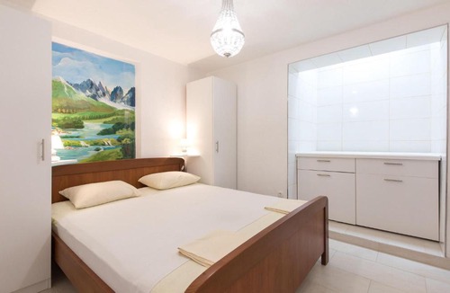 Krk Apartment | Awesome apartment in Krk w/ Outdoor swimming pool and 2 Bedrooms