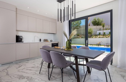 Zidarici Apartment | Awesome apartment in Malinska