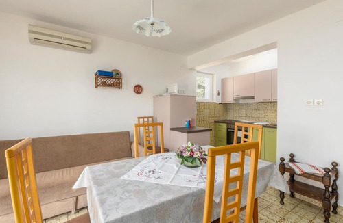 Omisalj Apartment | Awesome apartment in Omisalj with WiFi