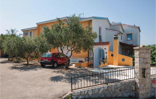 Posedarje Apartment | Awesome Apartment In Posedarje