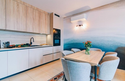 Selce Apartment | Awesome apartment in Selce with house sea view