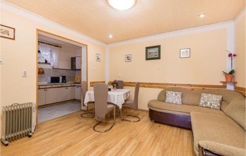 Sveti Juraj Apartment | Awesome Apartment In Sveti Juraj With Wifi