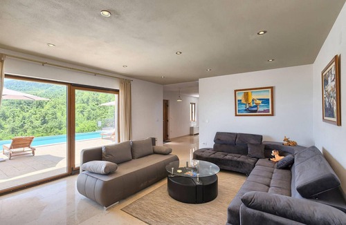 Moscenicka Draga House | Awesome home in Moscenicka Draga