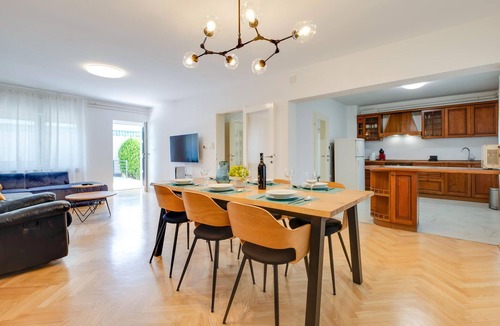 Strmec Stubicki House | Awesome home in Stubicke Toplice